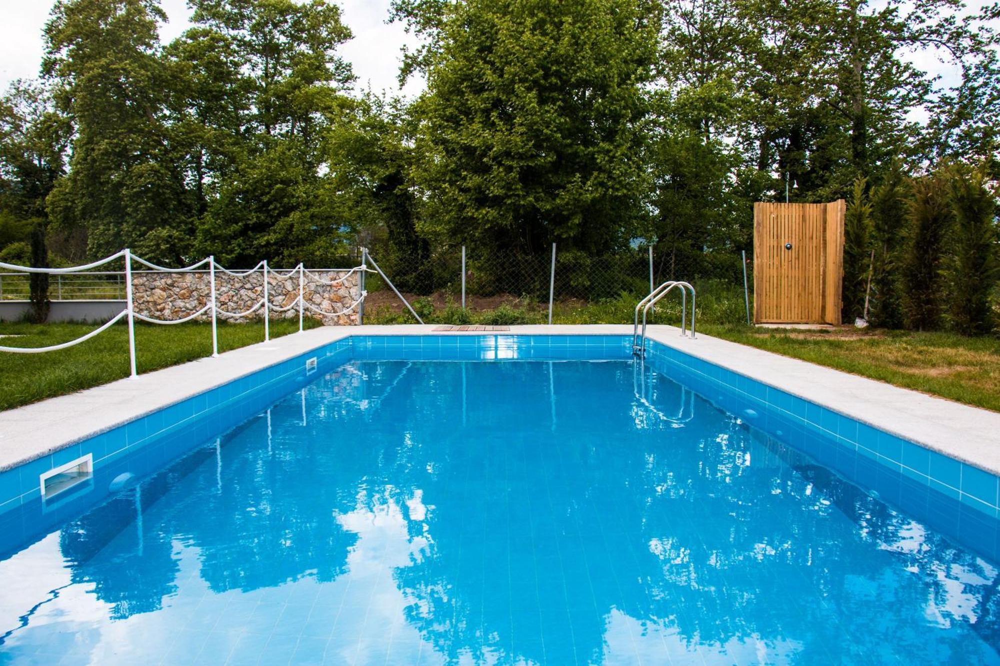 Aristotelia Gi Ikies - Olympiada Poolside Retreats Exterior photo